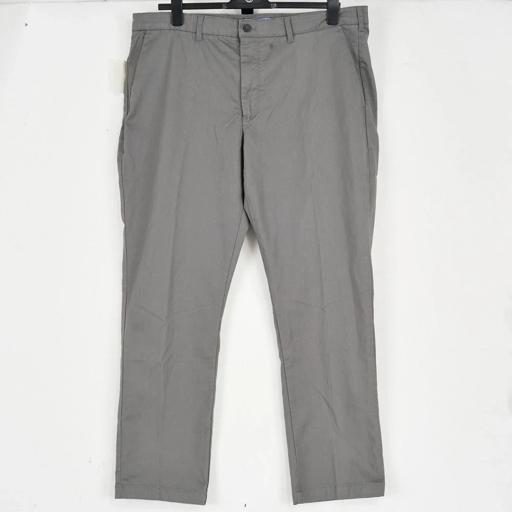 IZOD Performance Stretch Pants Mens 42x32 Grey Straight Smoked Pearl - Picture 3 of 15